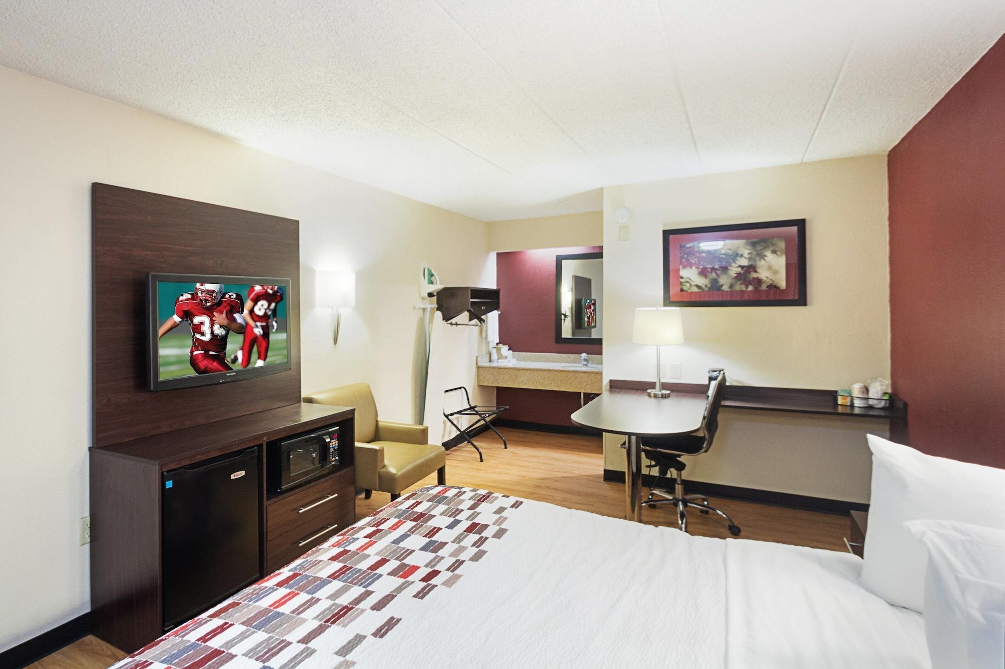 Red Roof Cincinnati East - Beechmont Motel 2*